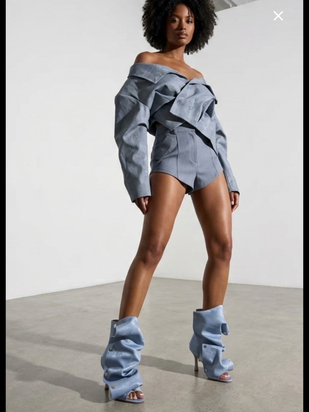 AKIRA
Azalea Wang  Bird Song Snap Open Toe Bootie